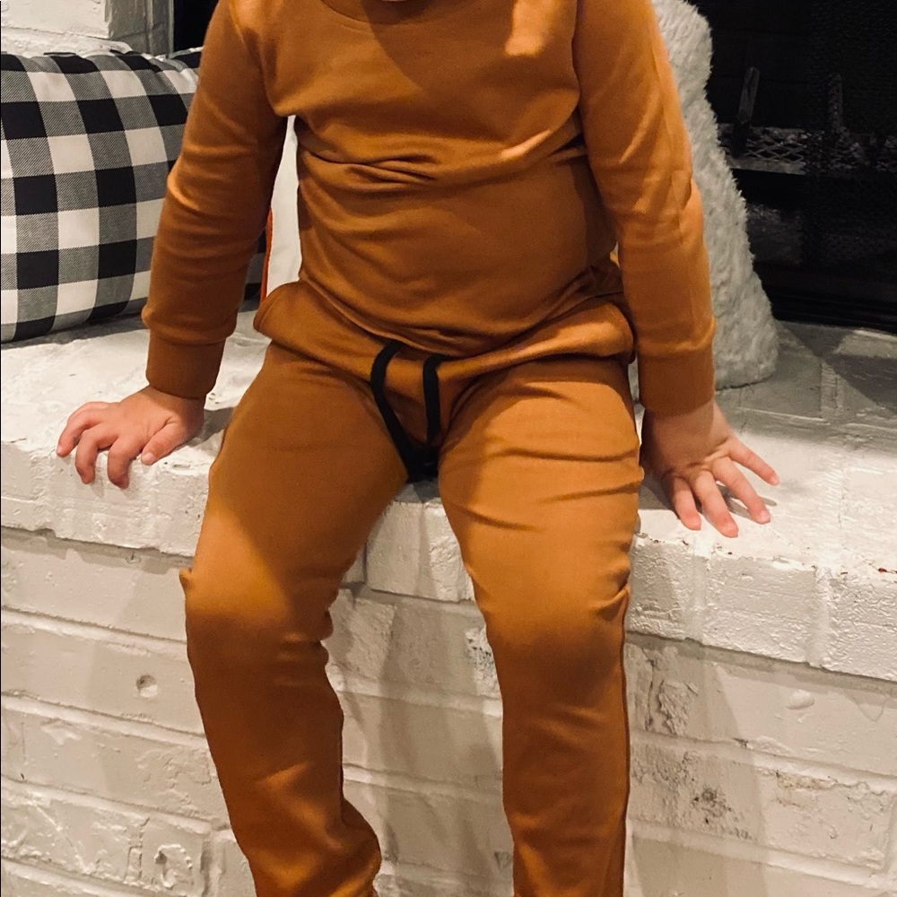Kids brown jogger set